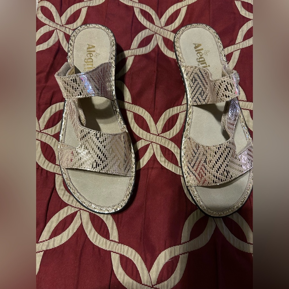 Alegria Women's Pink Sandals